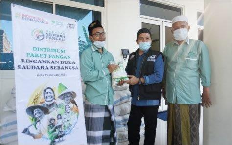 LAZ Sidogiri Salurkan Beras Global Wakaf-ACT Kepada Santri
