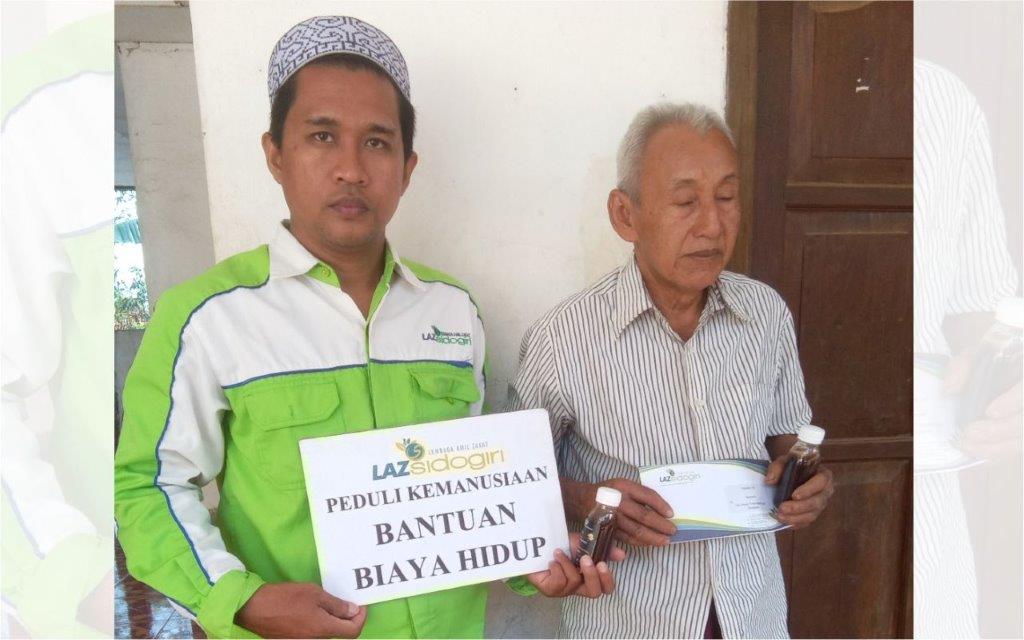 LAZ SIDOGIRI SALURKAN BANTUAN BIAYA HIDUP UNTUK TUNANETRA DI BANGKALAN