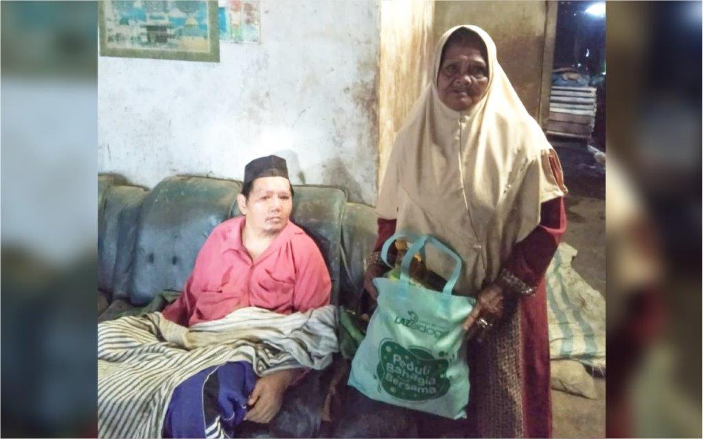 LAZ SIDOGIRI BANTU BIAYA HIDUP LANSIA DHUAFA DI BANYUWANGI