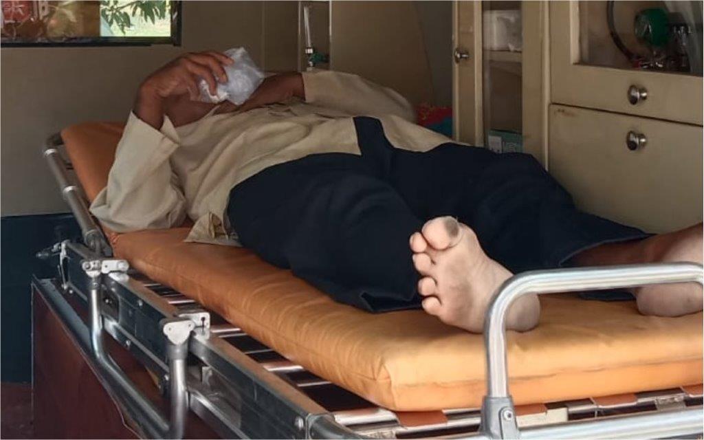 AMBULANCE LAZ SIDOGIRI SIGAP ANTAR PASIEN DI CIKARANG