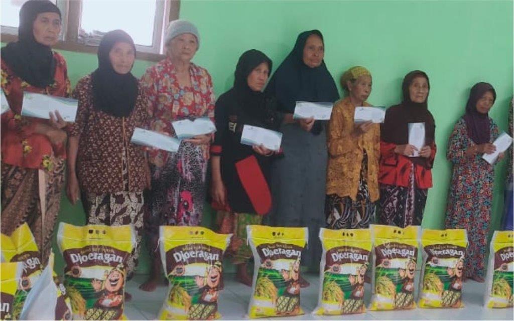 LAZ SIDOGIRI BANTU EKONOMI MASYARAKAT PRA SEJAHTERA DI BONDOWOSO