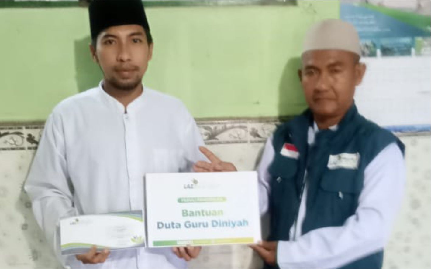 LAZ SIDOGIRI BERI INSENTIF DUTA GURU MADRASAH DI BANGKALAN