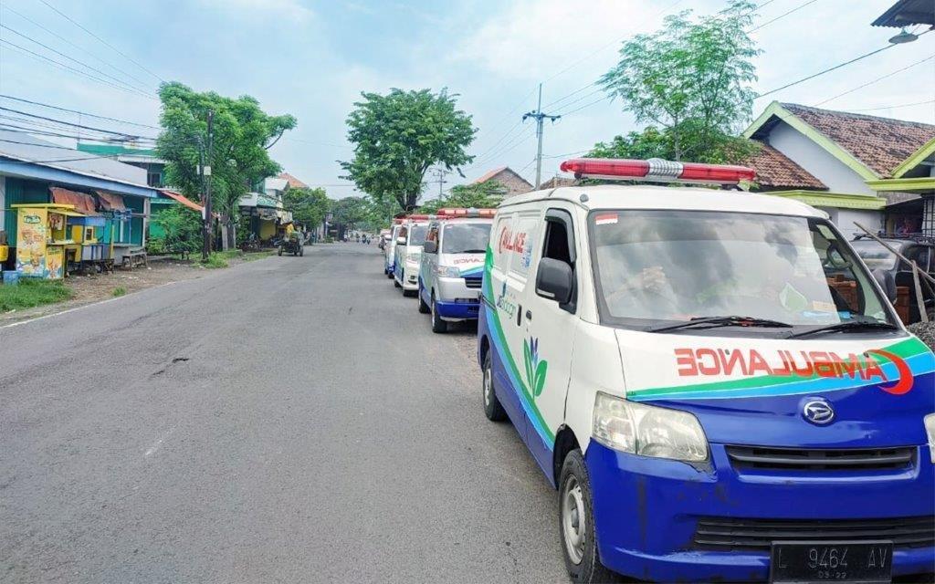 LAZ Sidogiri Kirim Ambulance Ke Perhelatan 1  Abad NU