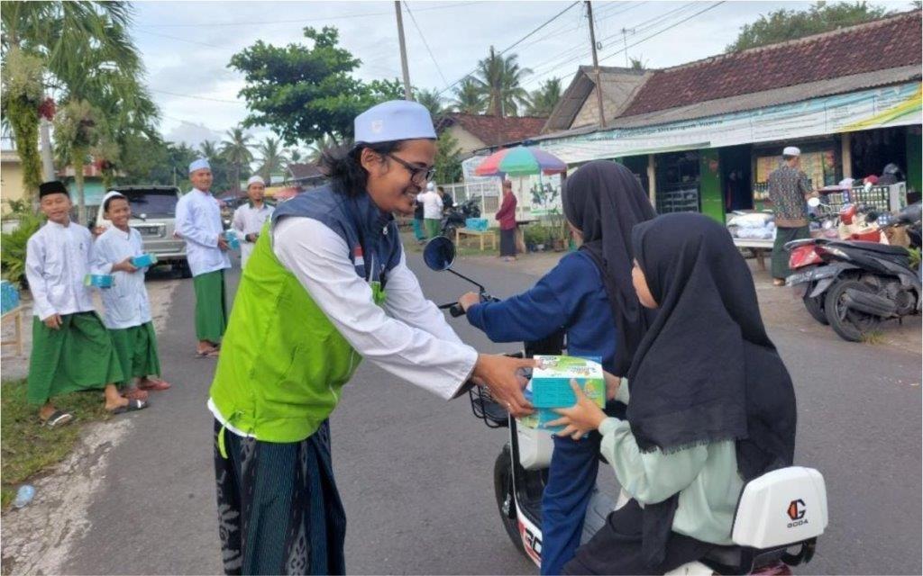 LAZ SIDOGIRI TEBAR TAKJIL BERKAH DI KOTA DENPASAR