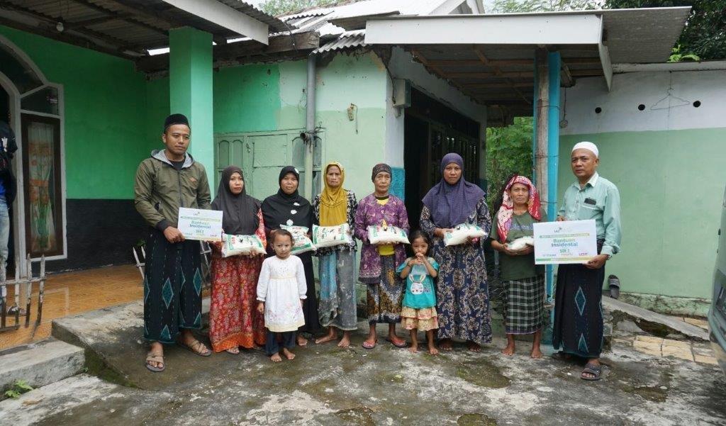 BERSAMA SOE (SIDOGIRI OFFROAD EXPEDITION), LAZ SIDOGIRI BANTU KAUM DHUAFA DI DESA LINGGO PASURUAN