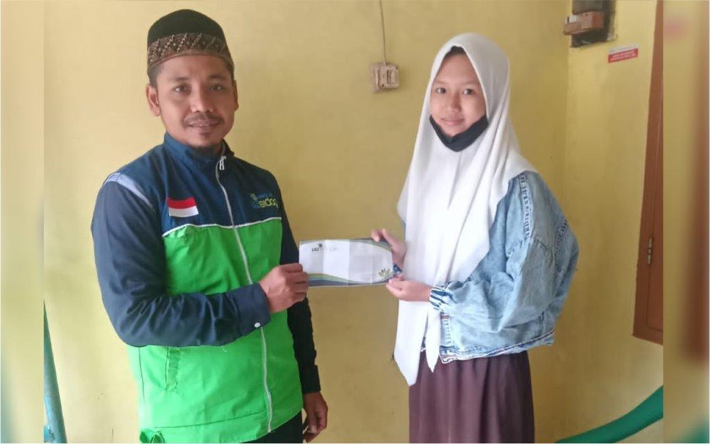 LAZ SIDOGIRI KUCURKAN BEASIWA YATIM PIATU DI LOMBOK BARAT 