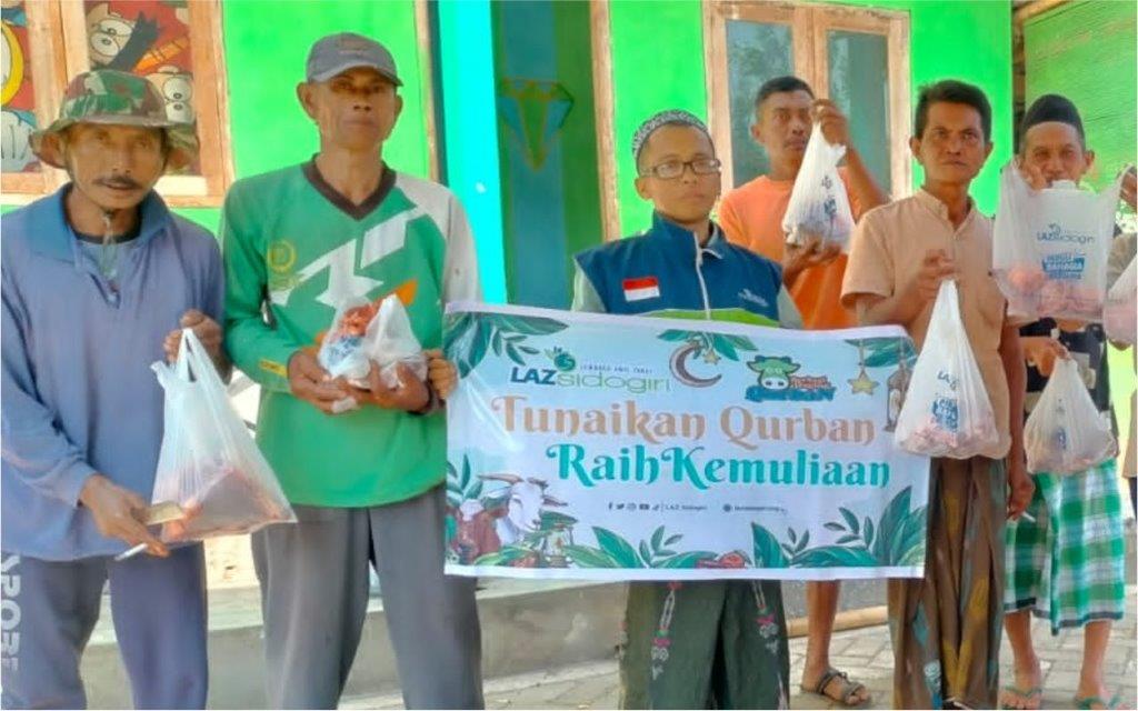 LAZ SIDOGIRI TEBAR DAGING QURBAN DI BONDOWOSO