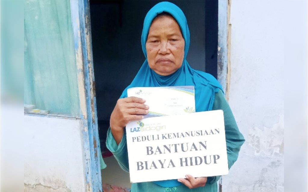 LAZ Sidogiri  Bantu Janda Sebatang Kara