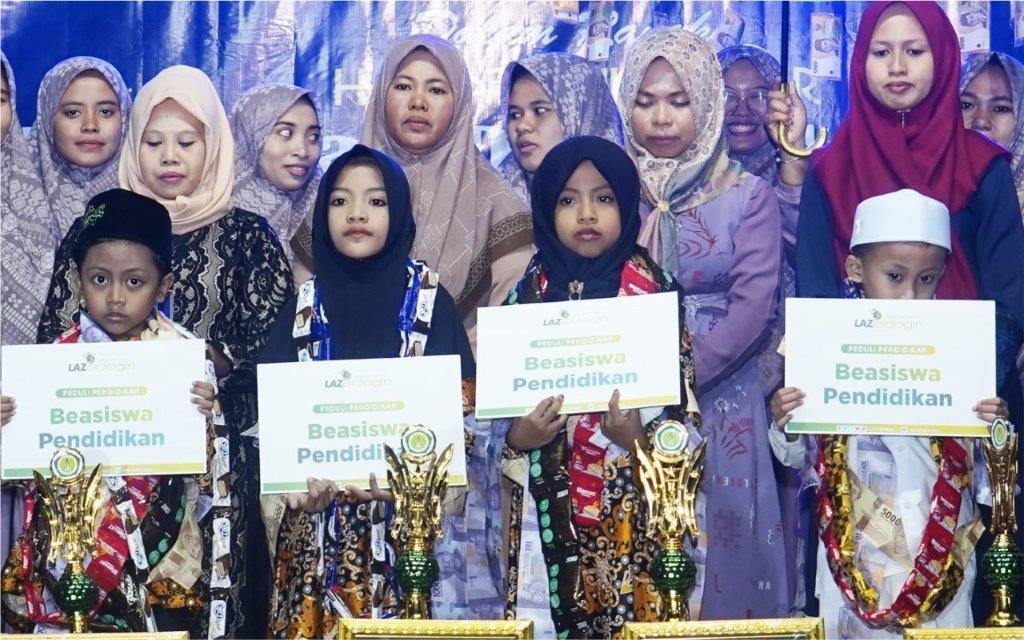 LAZ SIDOGIRI SANTUNI SANTRI BERPRESTASI DI BANGKALAN