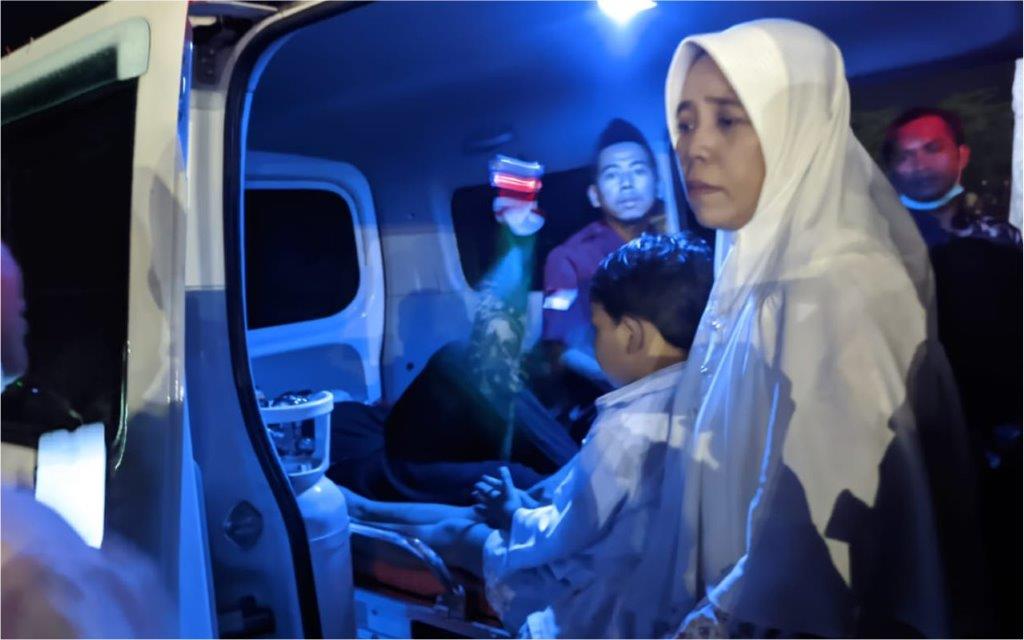 TIM LAZ SIDOGIRI TANGGAP BANTU JAMAAH YANG HADIRI “PWNU JATIM DAN SIDOGIRI BERSHALAWAT”