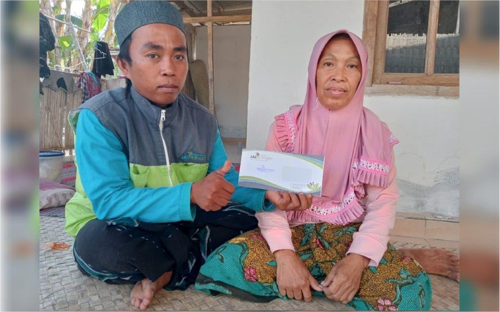 LAZ SIDOGIRI BANTU BIAYA PENGOBATAN WARGA GULUK-GULUK SUMENEP 