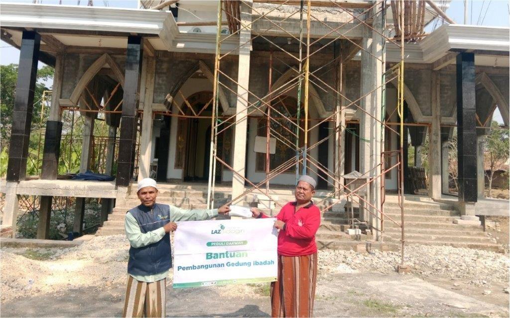 LAZ SIDOGIRI SALURKAN BIAYA PEMBANGUNAN GEDUNG IBADAH DI BANGKALAN