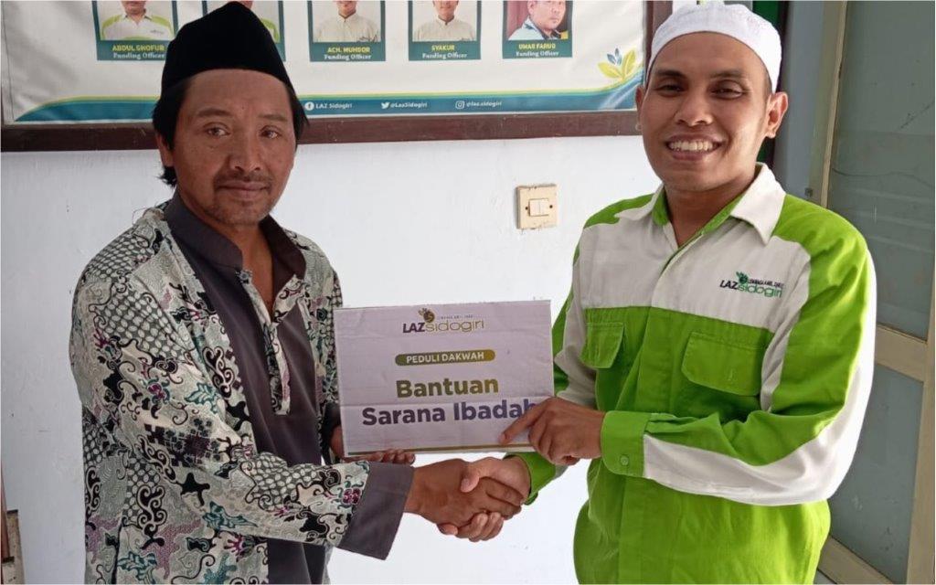 LAZ SIDOGIRI BANTU RENOVASI MUSHALLA NUR TAQWA DI TOSARI PASURUAN