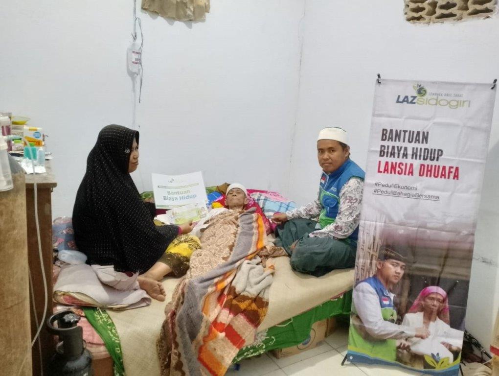 LAZ SIDOGIRI BANTU DHUAFA LANSIA STROKE DAN JANTUNG LEMAH