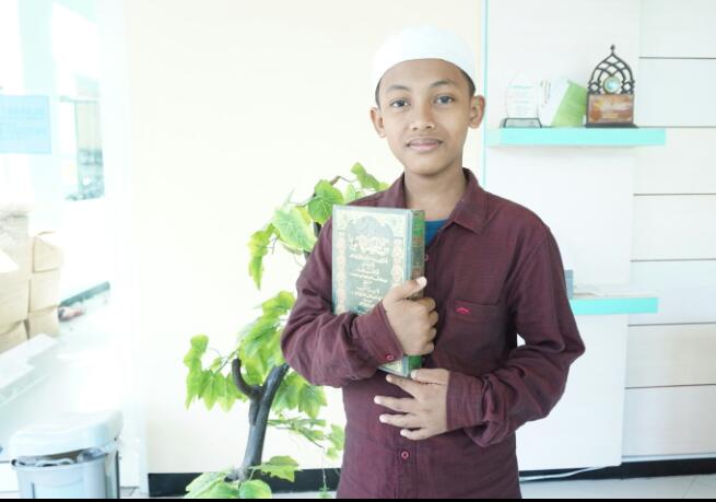 YATIM SEJAK BAYI, RAJIN BERSHALAWAT AGAR  DAPAT SYAFAAT NABI  