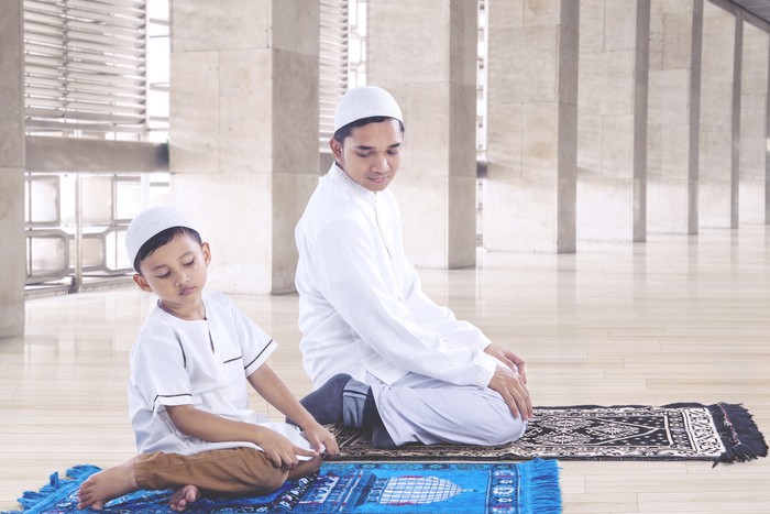 SHALAT BAROMETER BAIKNYA PENDIDIKAN ANAK