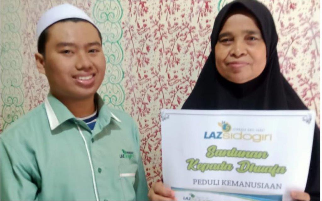 LAZ SIDOGIRI KUCURKAN BANTUAN FINANSIAL UNTUK JANDA DI BALI