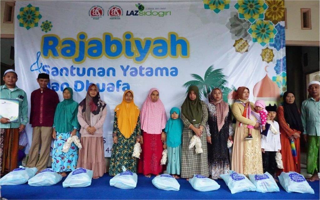 LAZ SIDOGIRI BERBAGI PAKET SEMBAKO UNTUK YATAMA DAN DHUAFA DI PASURUAN