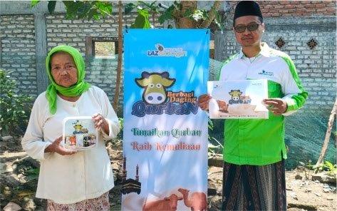 Berbagi Daging Qurban Di 8 Provinsi