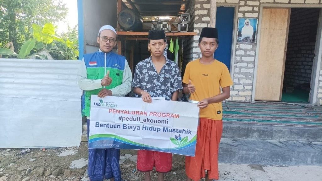 LAZ SIDOGIRI BANTU PELAJAR KURANG MAMPU DI PAMEKASAN